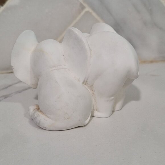 Vintage White Elephants Fine Bone China Designed by Freeman for GG George Good - Picture 4 of 5